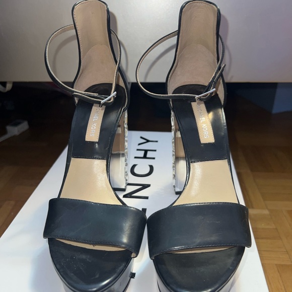 Michael Kord heels never worn - Picture 2 of 5